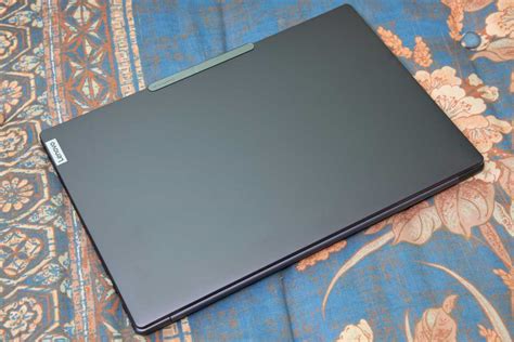 Lenovo Slim Pro 9i review: The display will knock your socks off.